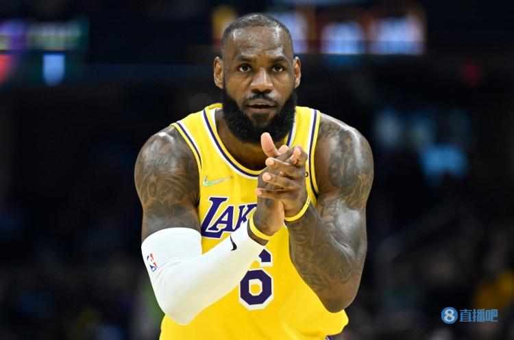 上海90-73青岛3喜1忧！张镇麟防守太关键，弗格实在不行换了吧！